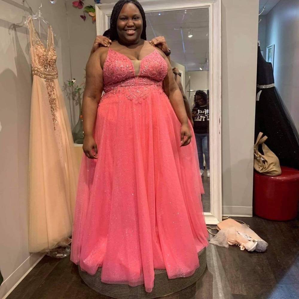 Stunning Prom/homecoming Dress!